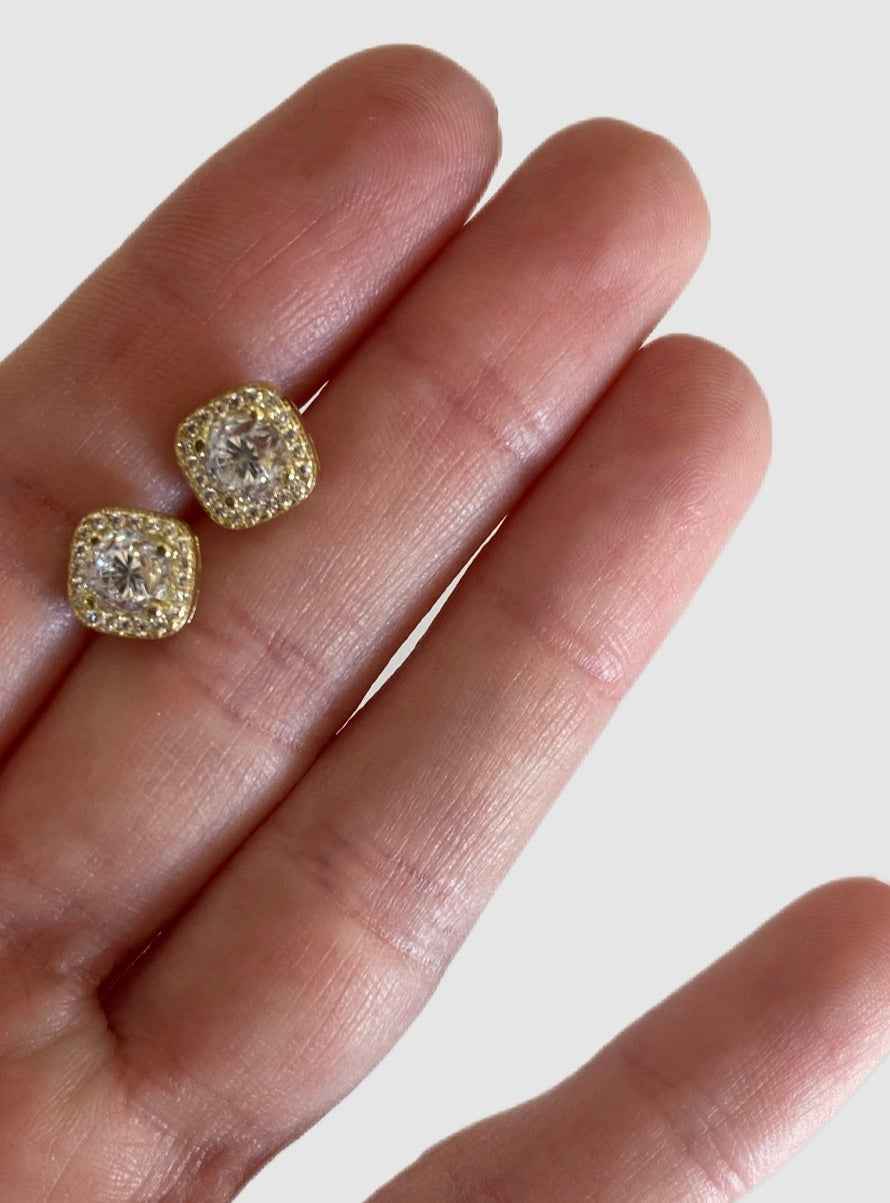 14Kt Yellow Gold Cubic Zirconia Studs